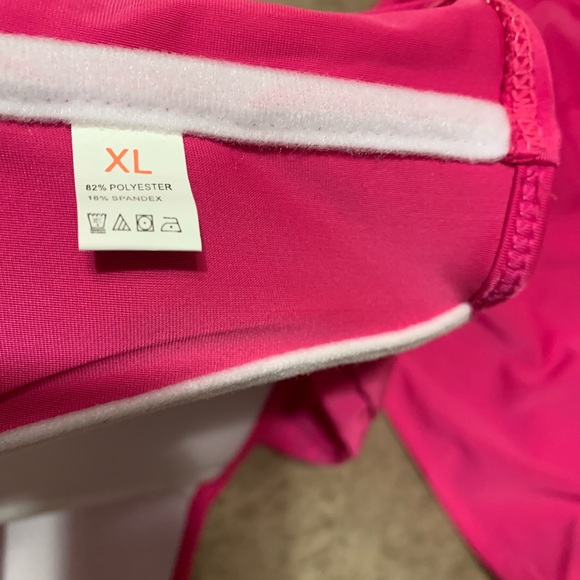 Swimsuit - Picture 2 of 5